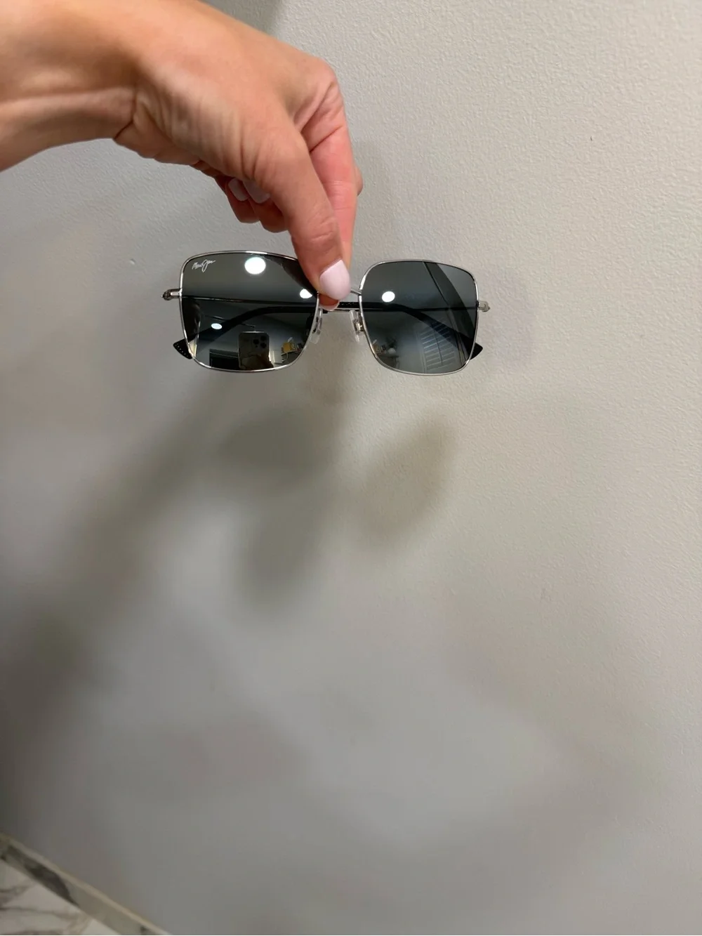 Maui Jim Lipine Polarized Sunglasses in case